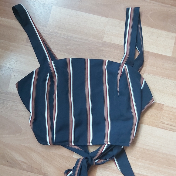 Striped Pants & Crop Top Matching Set Size Medium (M) - Picture 2 of 5